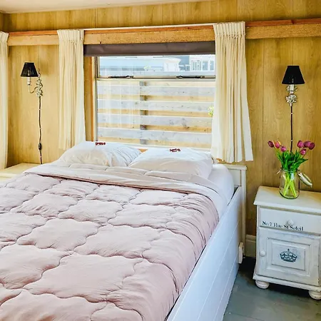 3 Bedroom Stunning In Dom wakacyjny *