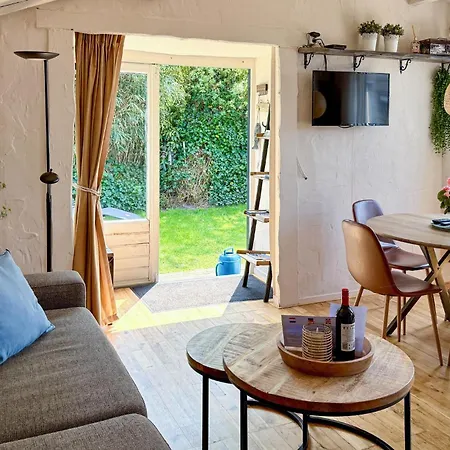 3 Bedroom Stunning In * Westerland